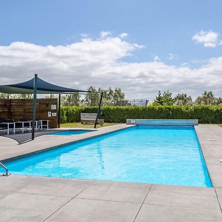 Regent Sanctuary - Martinborough Holiday Home Екстер'єр фото