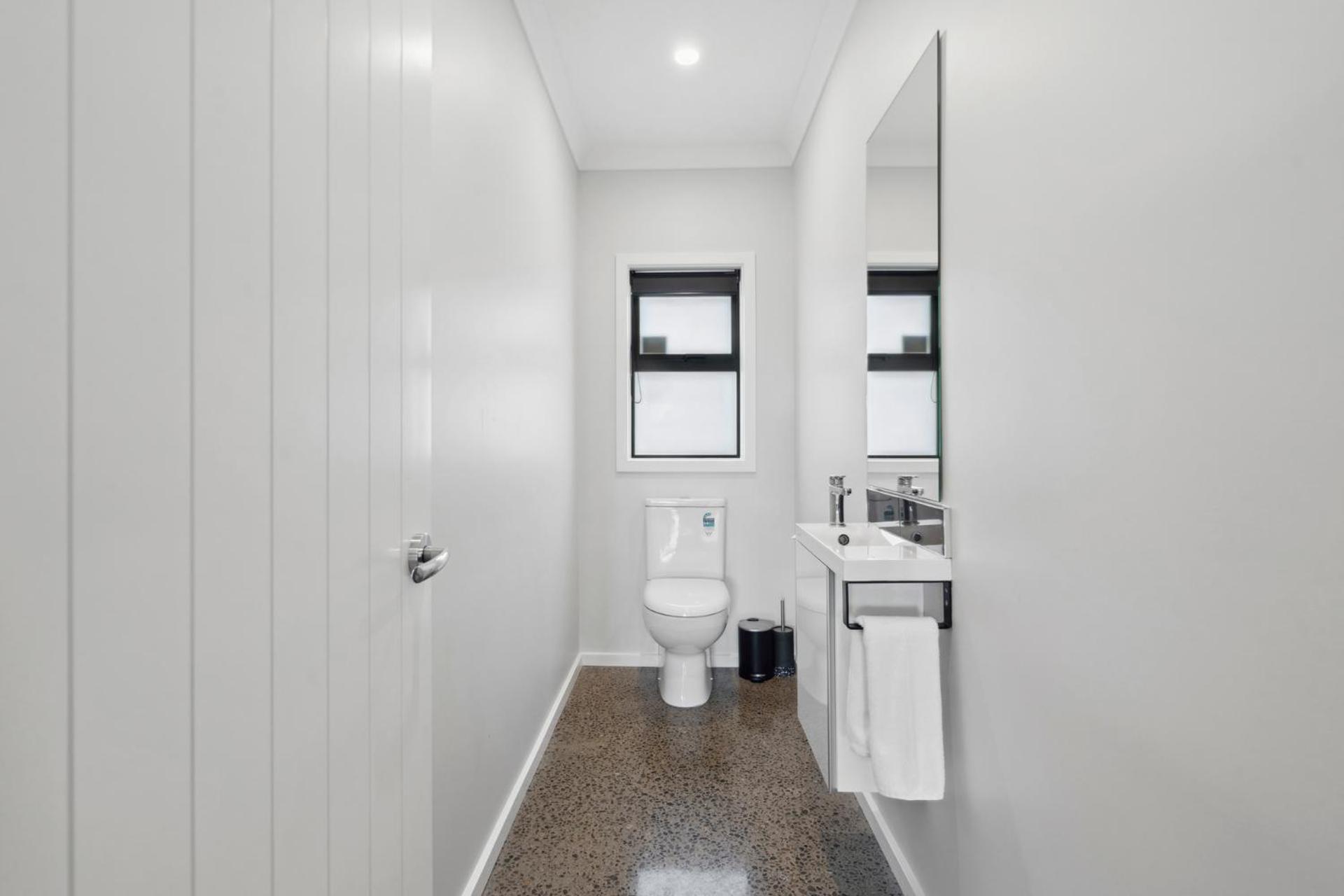 Regent Sanctuary - Martinborough Holiday Home Екстер'єр фото