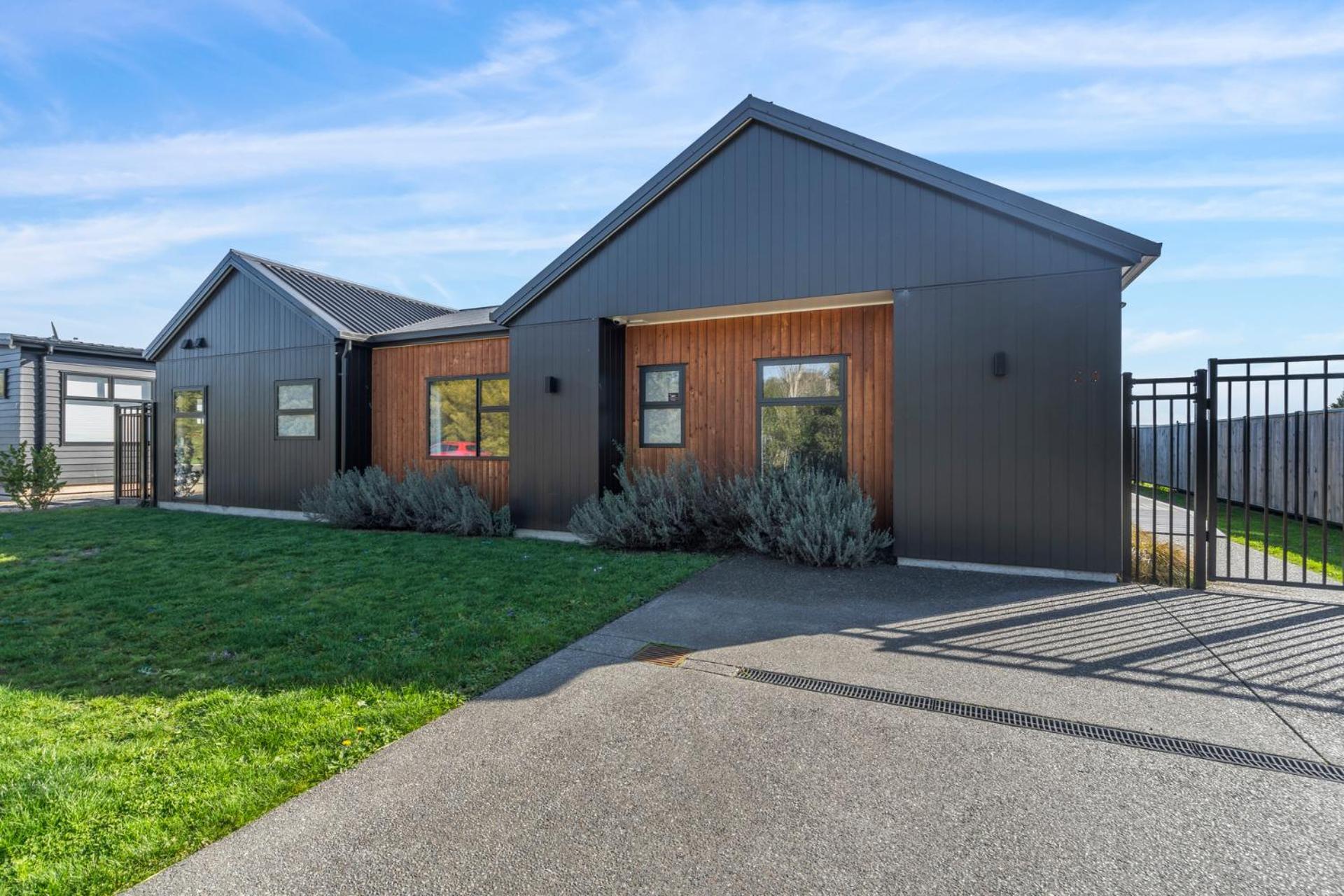 Regent Sanctuary - Martinborough Holiday Home Екстер'єр фото