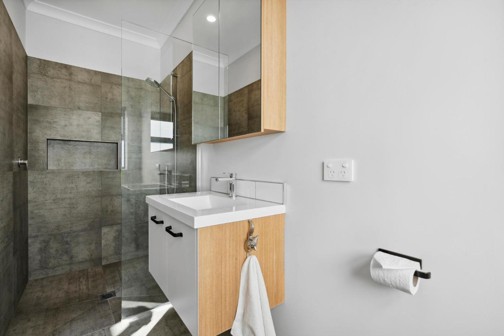Regent Sanctuary - Martinborough Holiday Home Екстер'єр фото